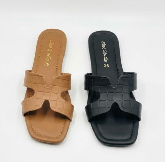 Embossed Aster Cross Flats