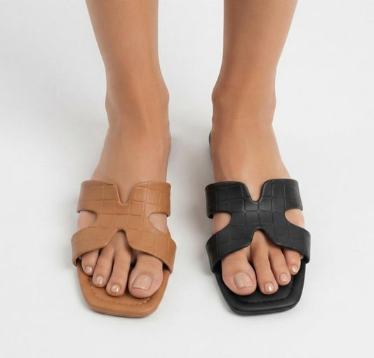 Embossed Aster Cross Flats