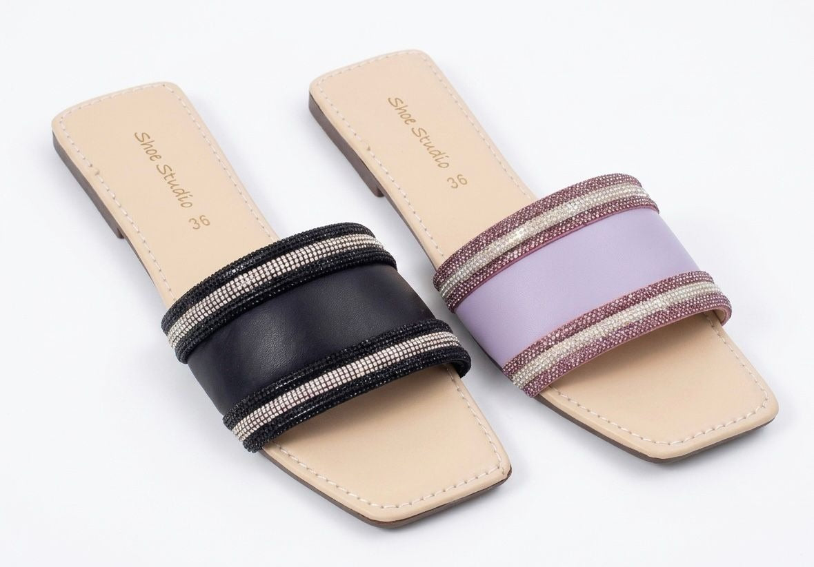 Plump striped slipper